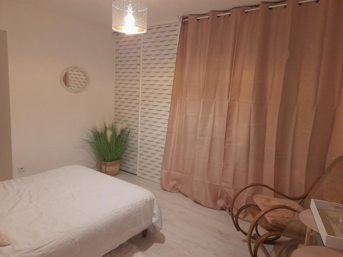 Apartamento La Poissonnais Saint-Lormel Exterior foto